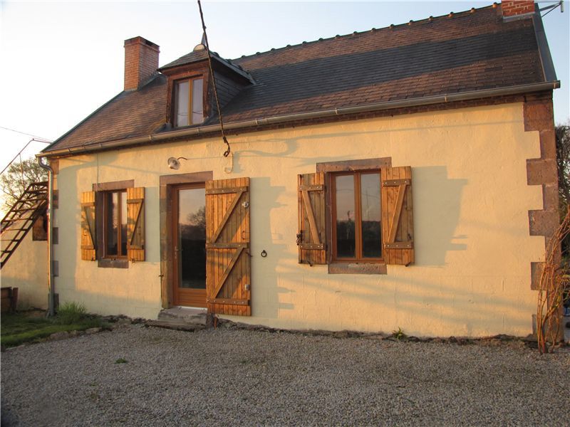 Property photo 3 of 25 House