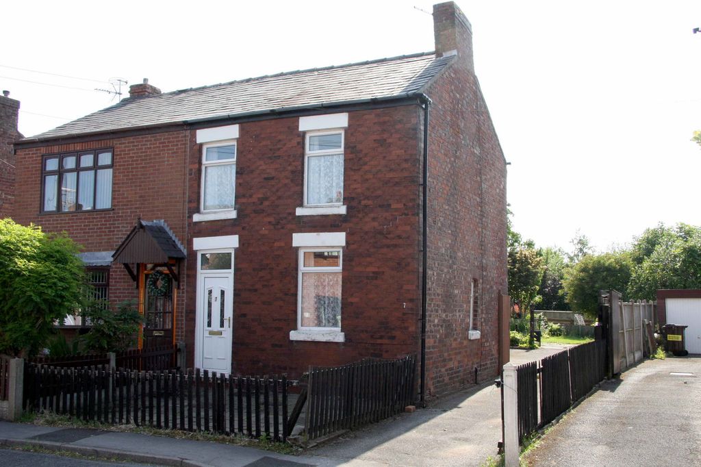 Property photo 1 of 11