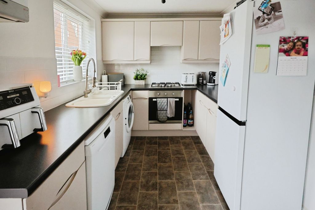 Property photo 3 of 14 Pbox-Img.Jpg