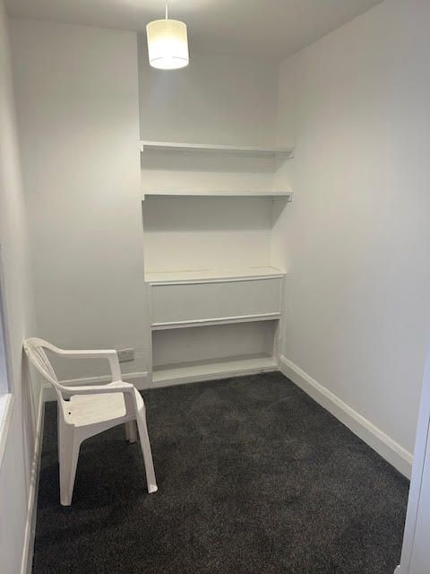 Property photo 3 of 5 Bedroom