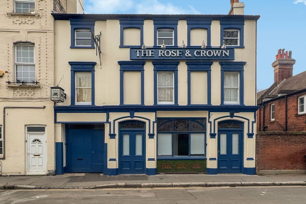 Property photo 1 of 10