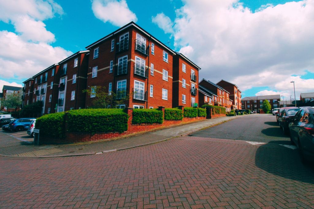 Property photo 1 of 13