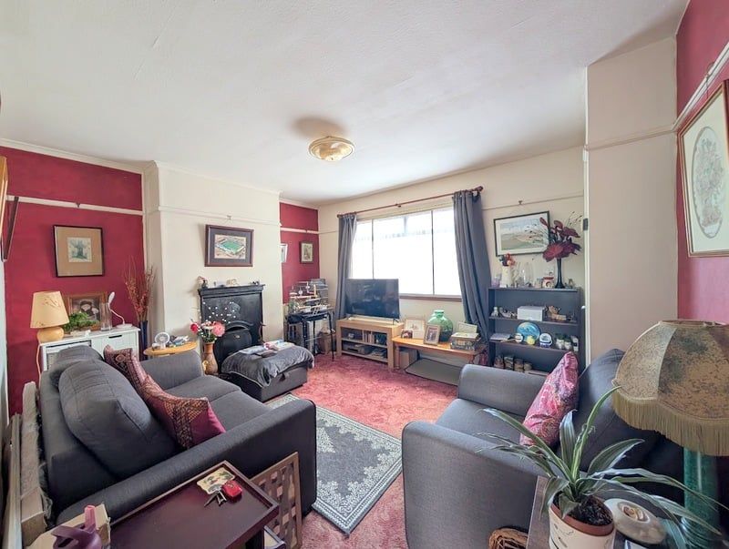 Property photo 3 of 12