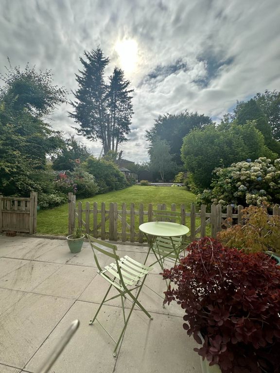 Property photo 2 of 9