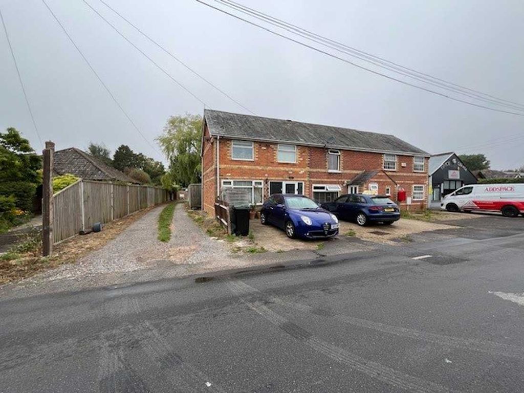 Property photo 1 of 5