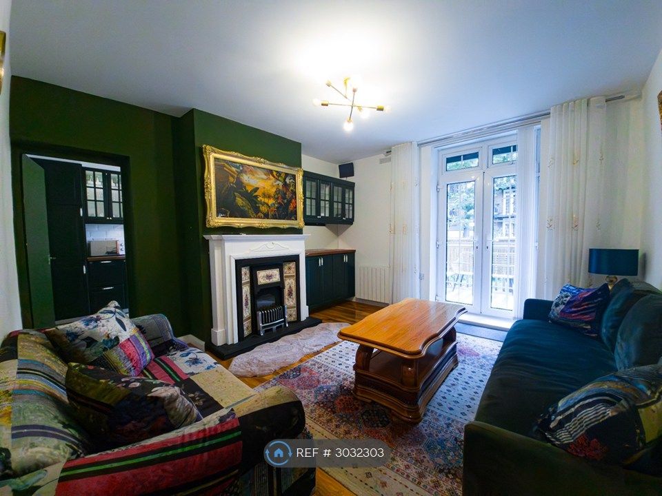 Property photo 3 of 33