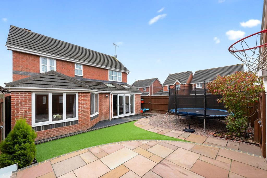 Property photo 3 of 21