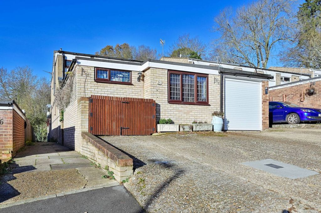 Property photo 2 of 21