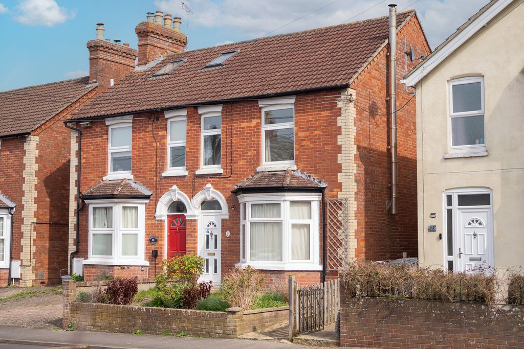 Property photo 1 of 11