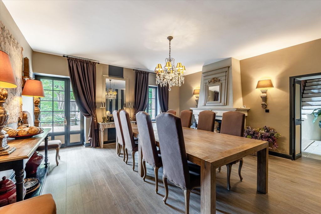 Property photo 3 of 22 Image