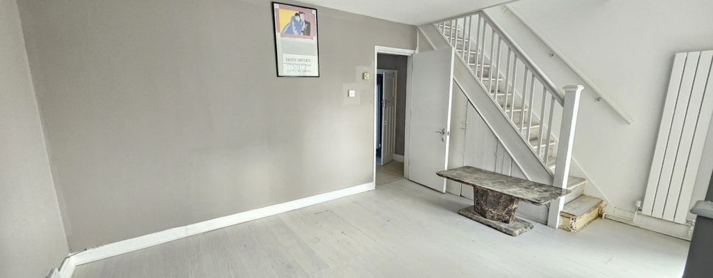 Property photo 2 of 10 09.22.25