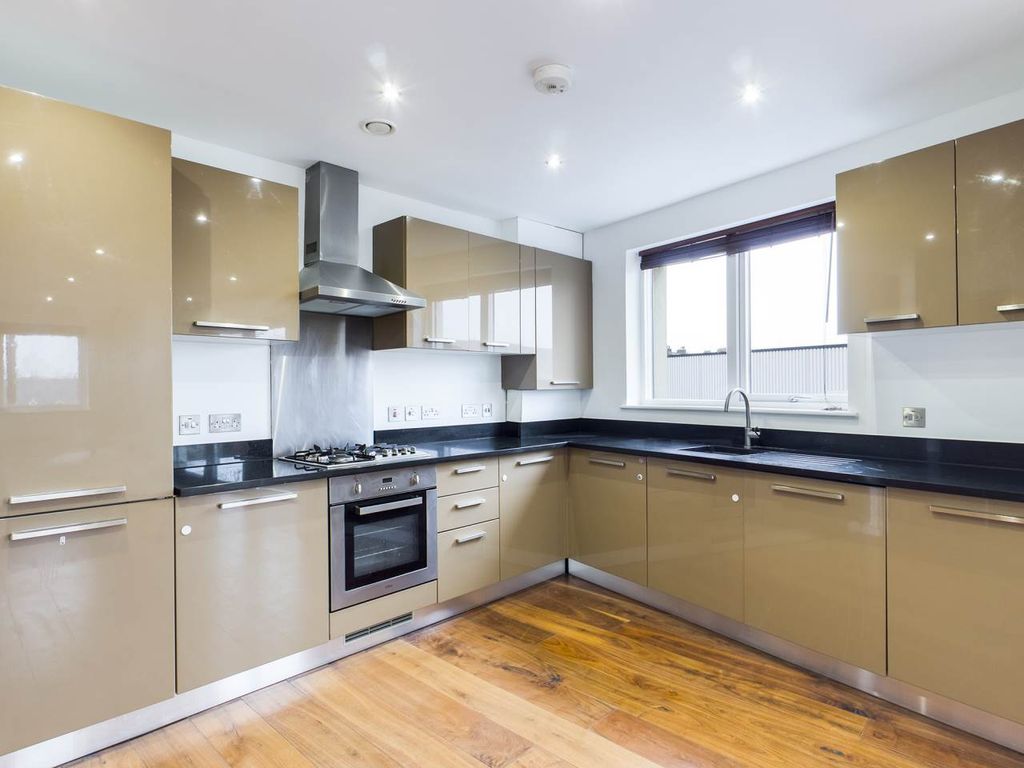 Property photo 1 of 13 Kitchen
