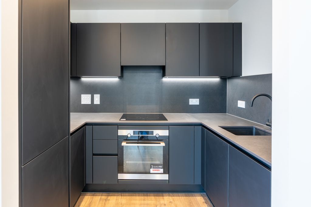 Property photo 1 of 12 Kitchen