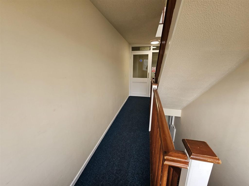 Property photo 2 of 13 Img-20251217-Wa0006.Jpg