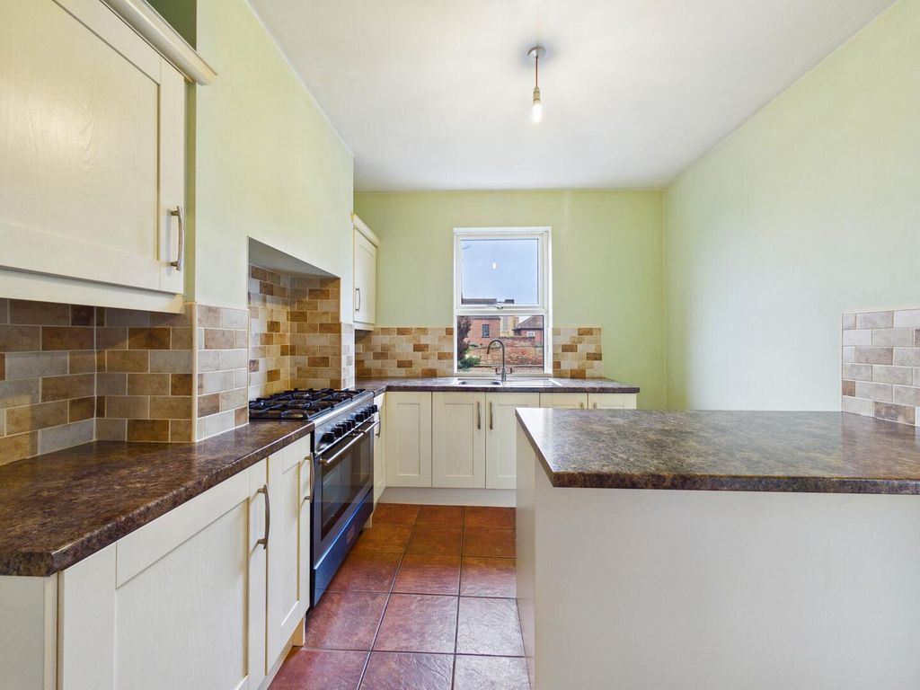 Property photo 2 of 15 Kitchen