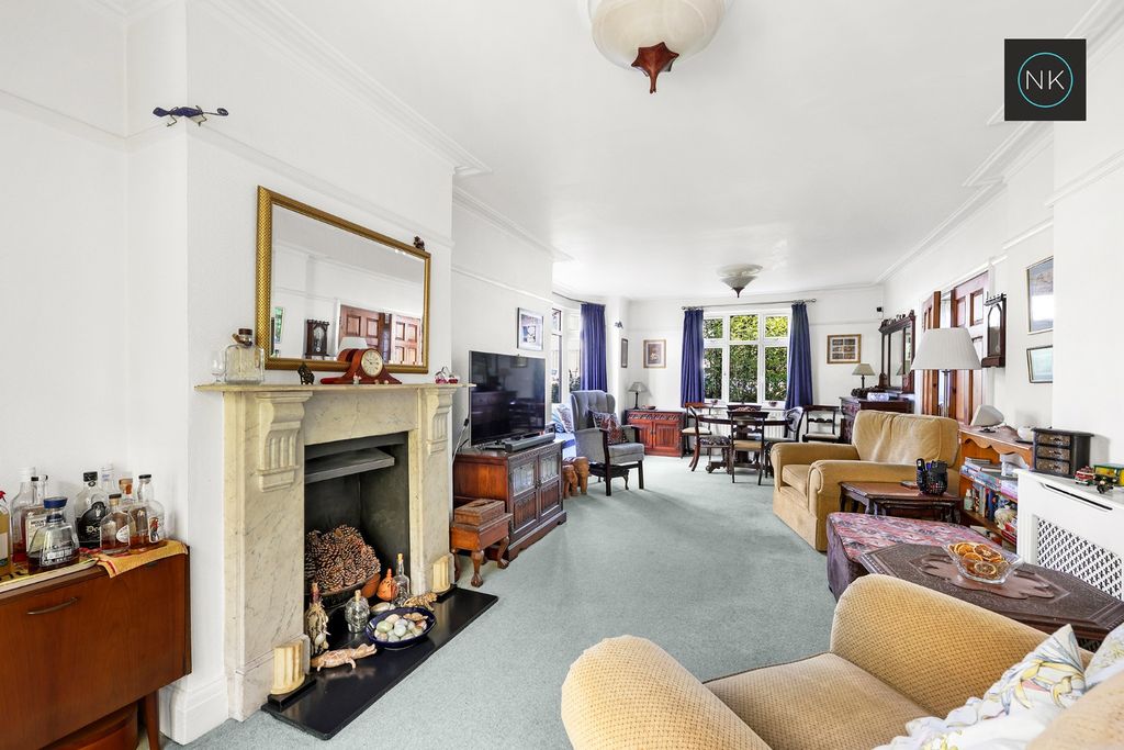 Property photo 2 of 30 4971844