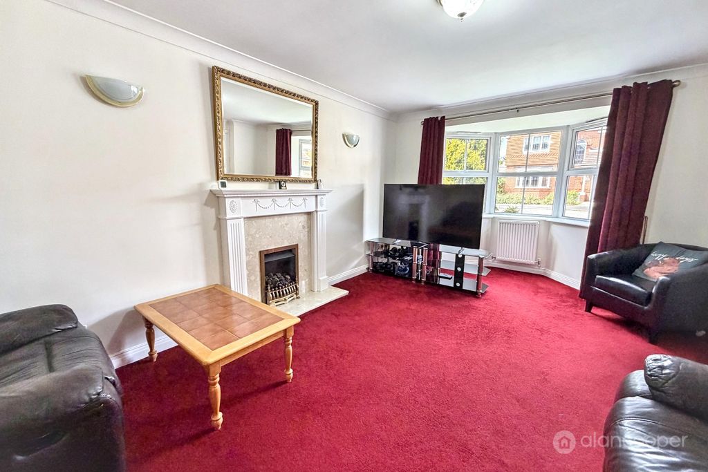 Property photo 2 of 12 5180653