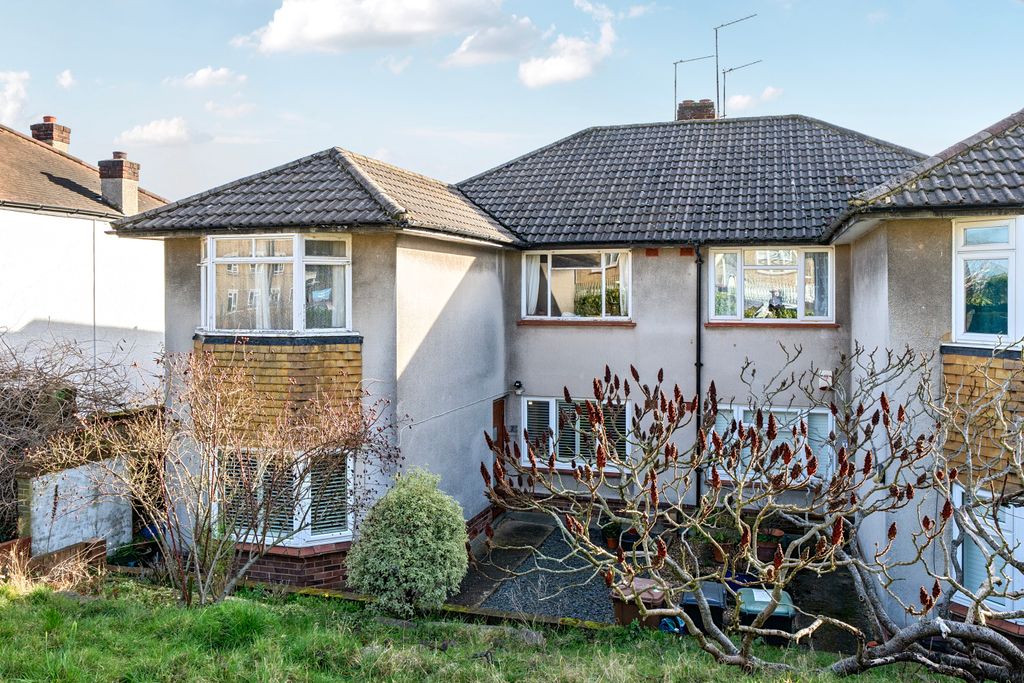 Property photo 1 of 16 Picture No. 18