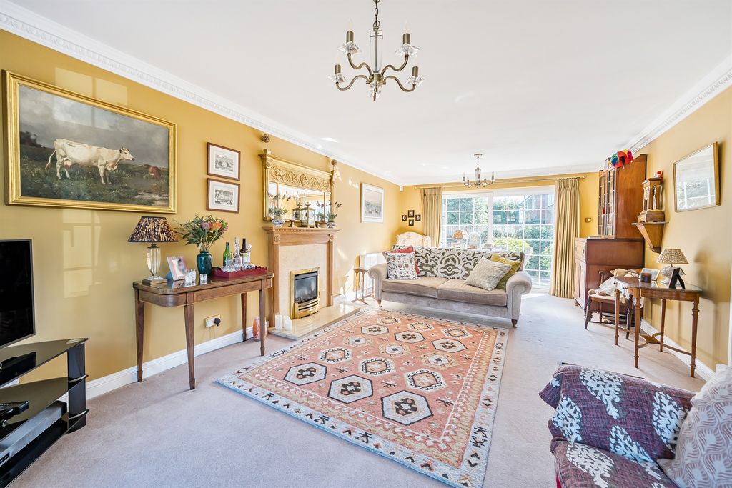 Property photo 3 of 18