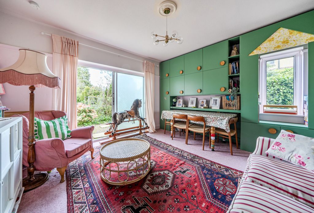 Property photo 1 of 15 1446533-12-69Dfca...