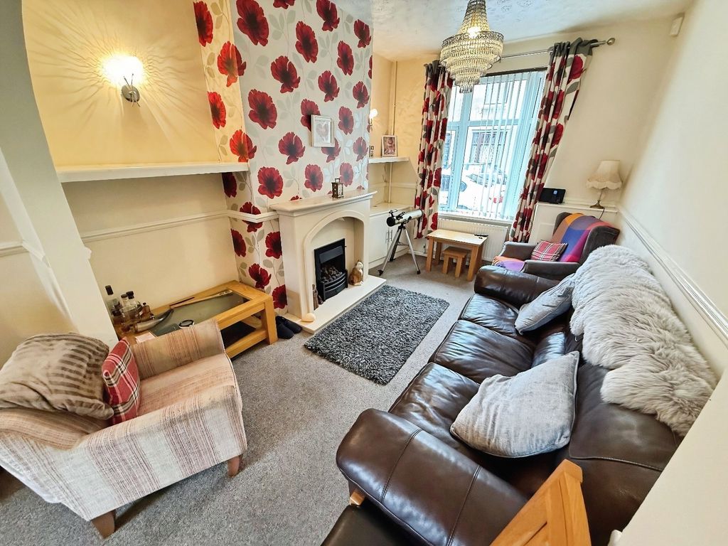 Property photo 3 of 18 Picture No. 02