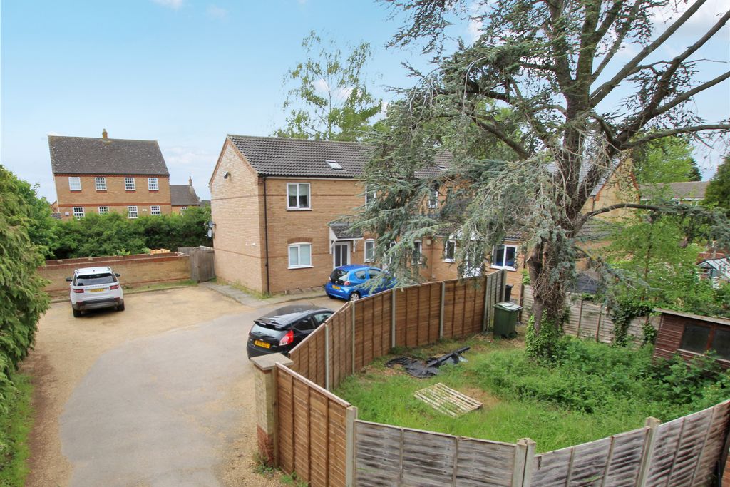 Property photo 3 of 10