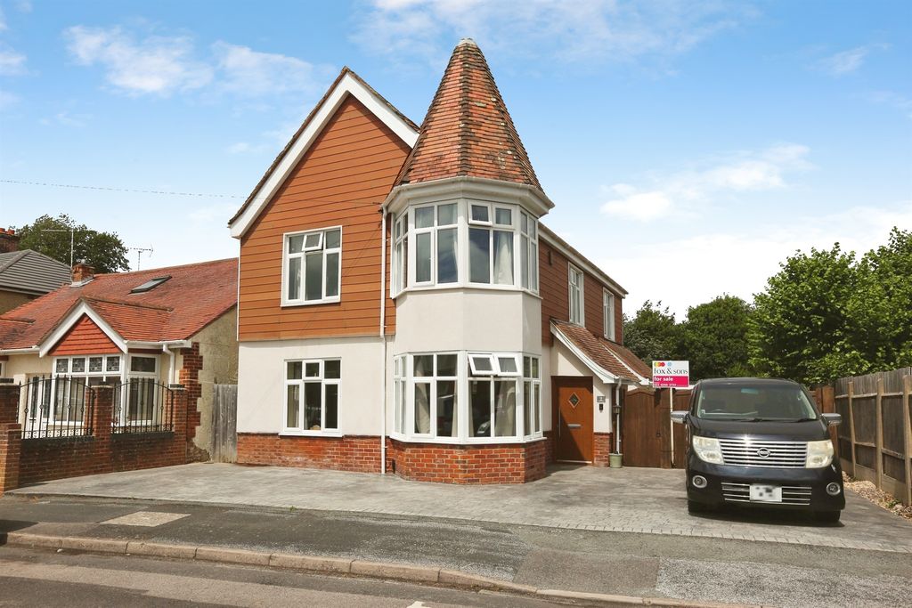 Property photo 1 of 21