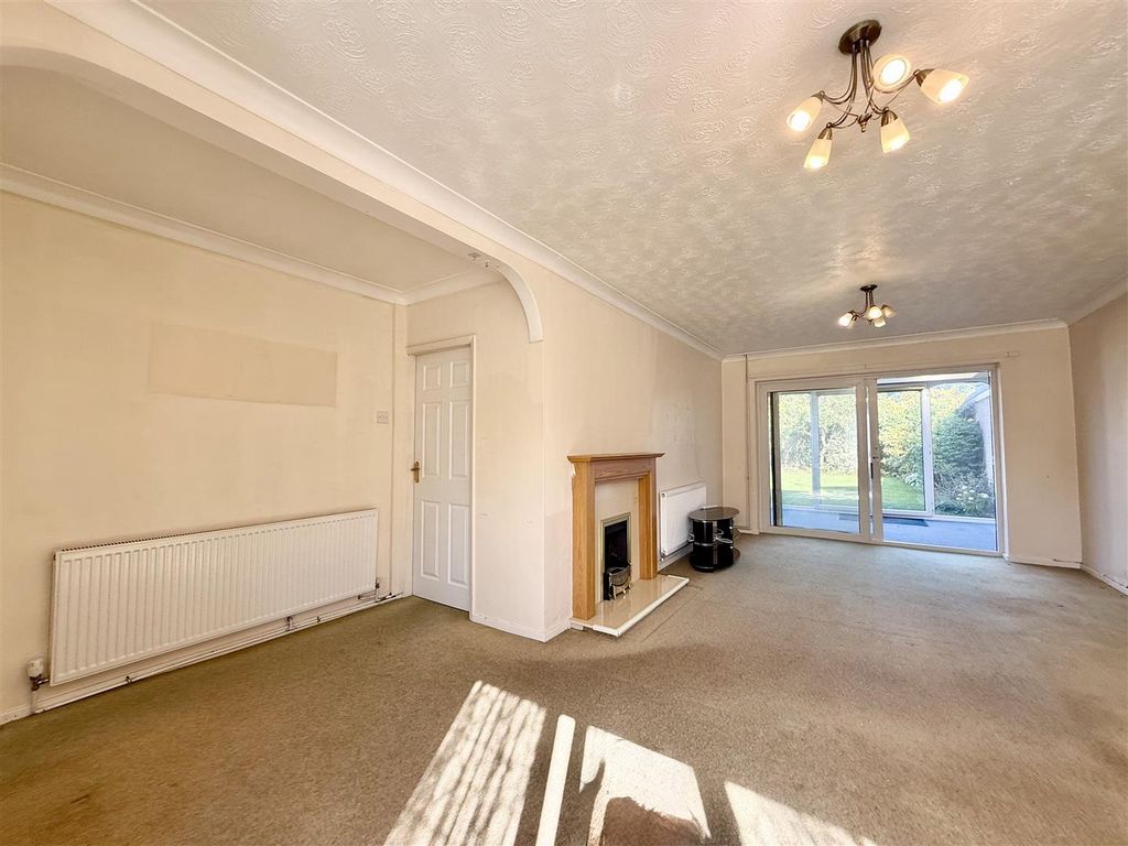 Property photo 3 of 18 3