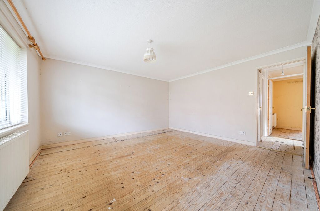 Property photo 3 of 17 Seddons, Tiverton