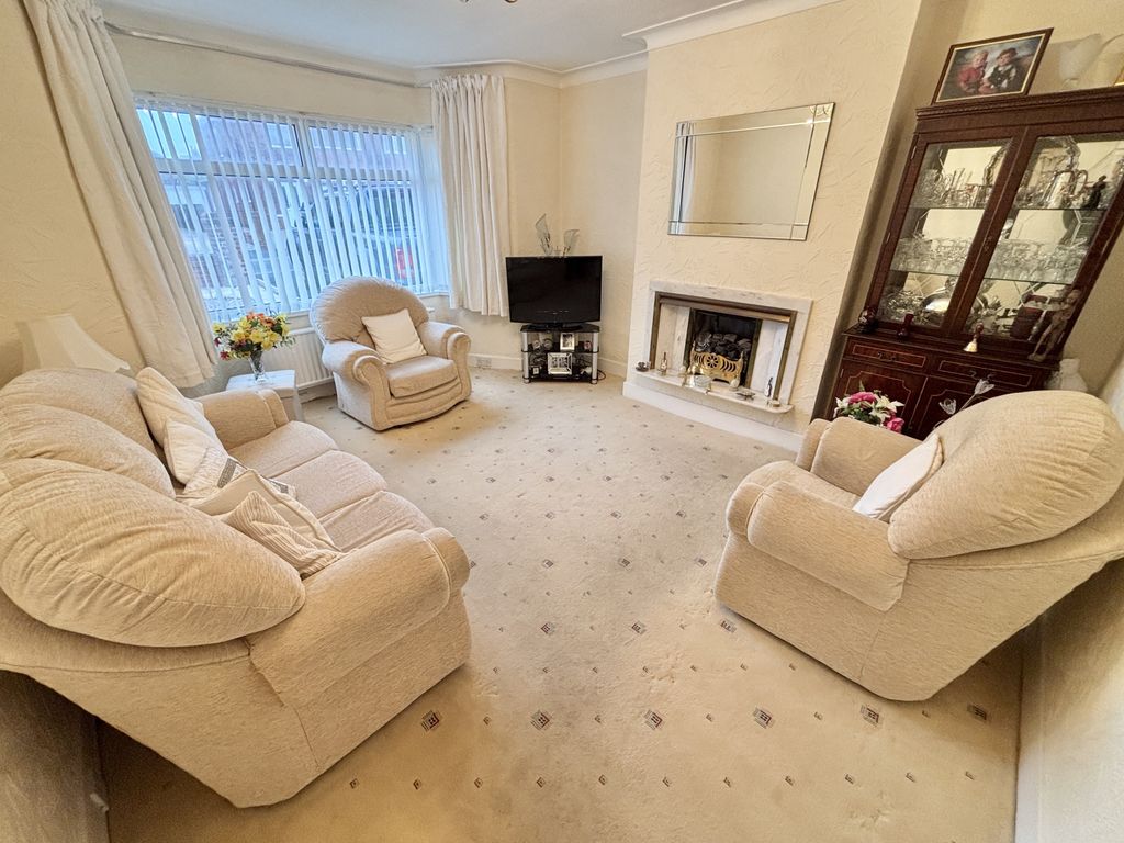 Property photo 2 of 29