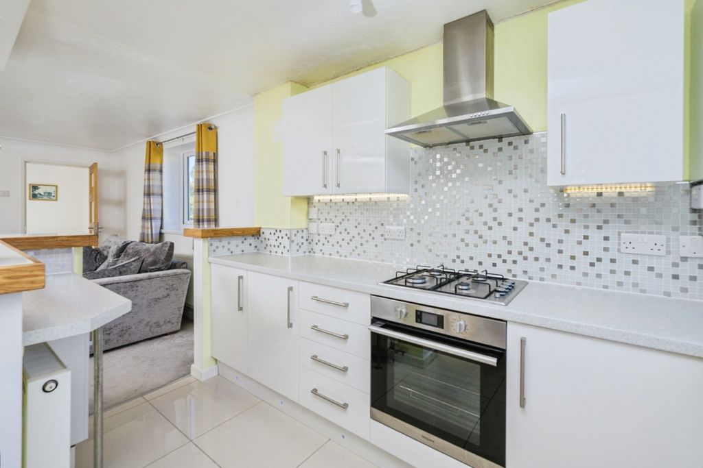 Property photo 3 of 20 Pbox-Img.Jpg