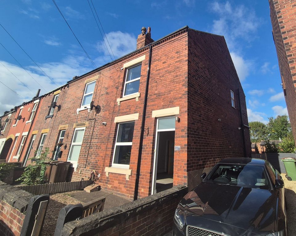 Property photo 1 of 8 Horbury,  2 Bed End Terrace
