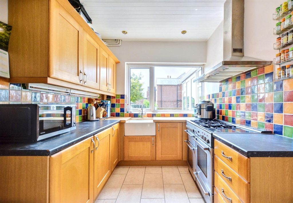 Property photo 3 of 40 Kitchen Diner_2.Jpeg