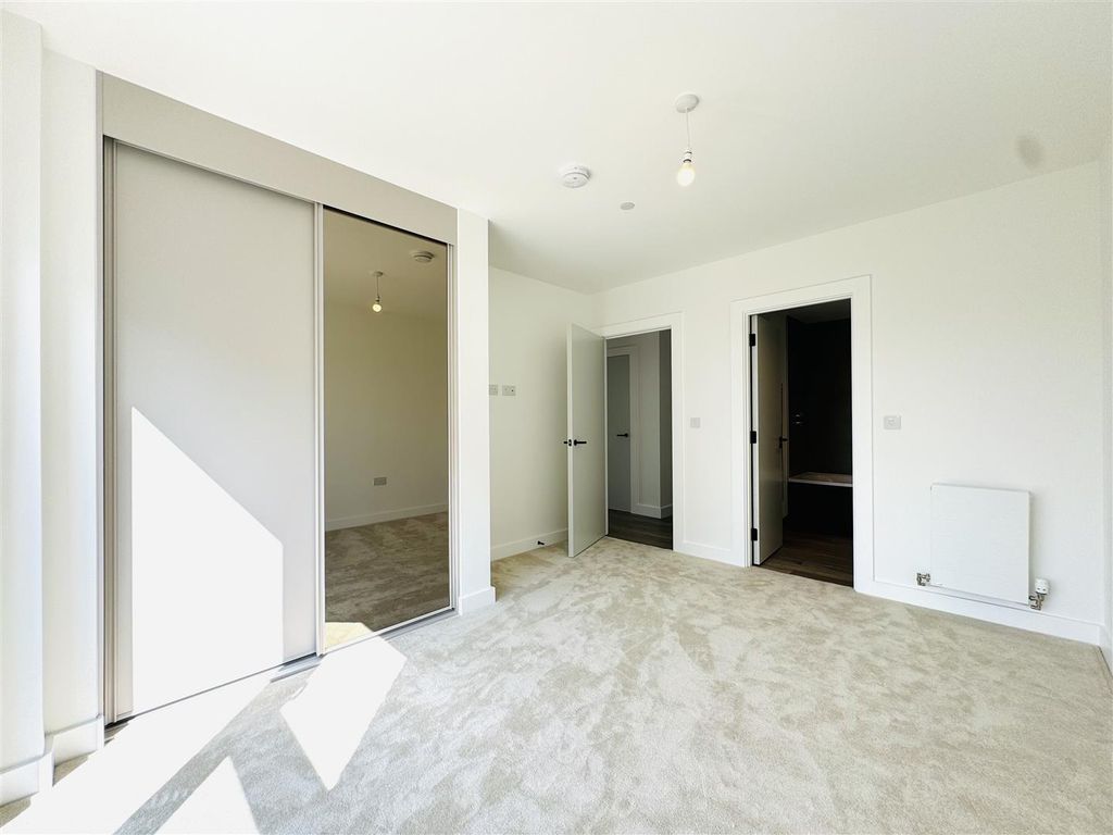 Property photo 3 of 16 Image00005.Jpeg