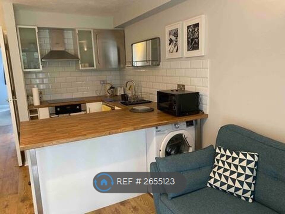 Property photo 3 of 12