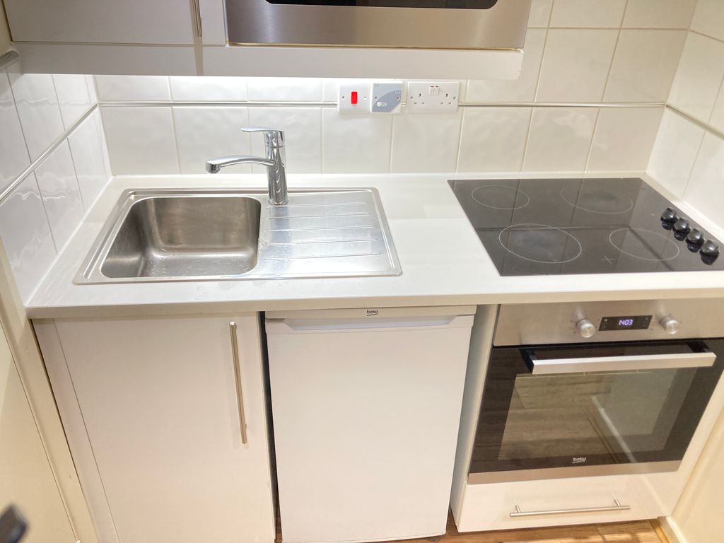 Property photo 2 of 3
