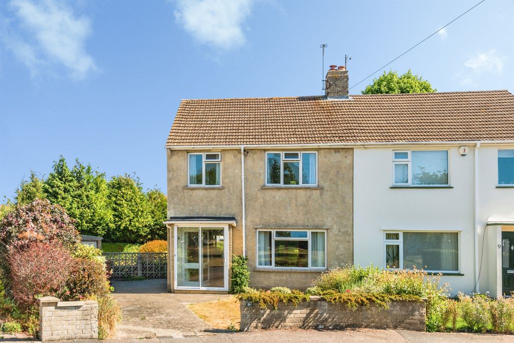 Property photo 1 of 18