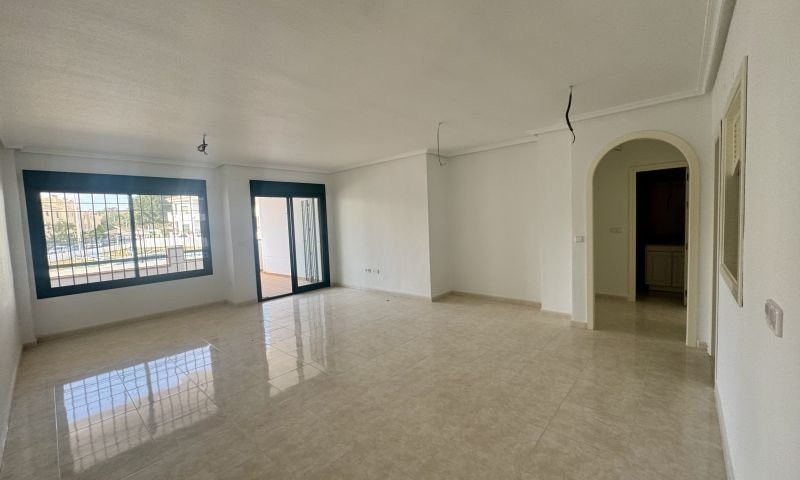 Property photo 2 of 33