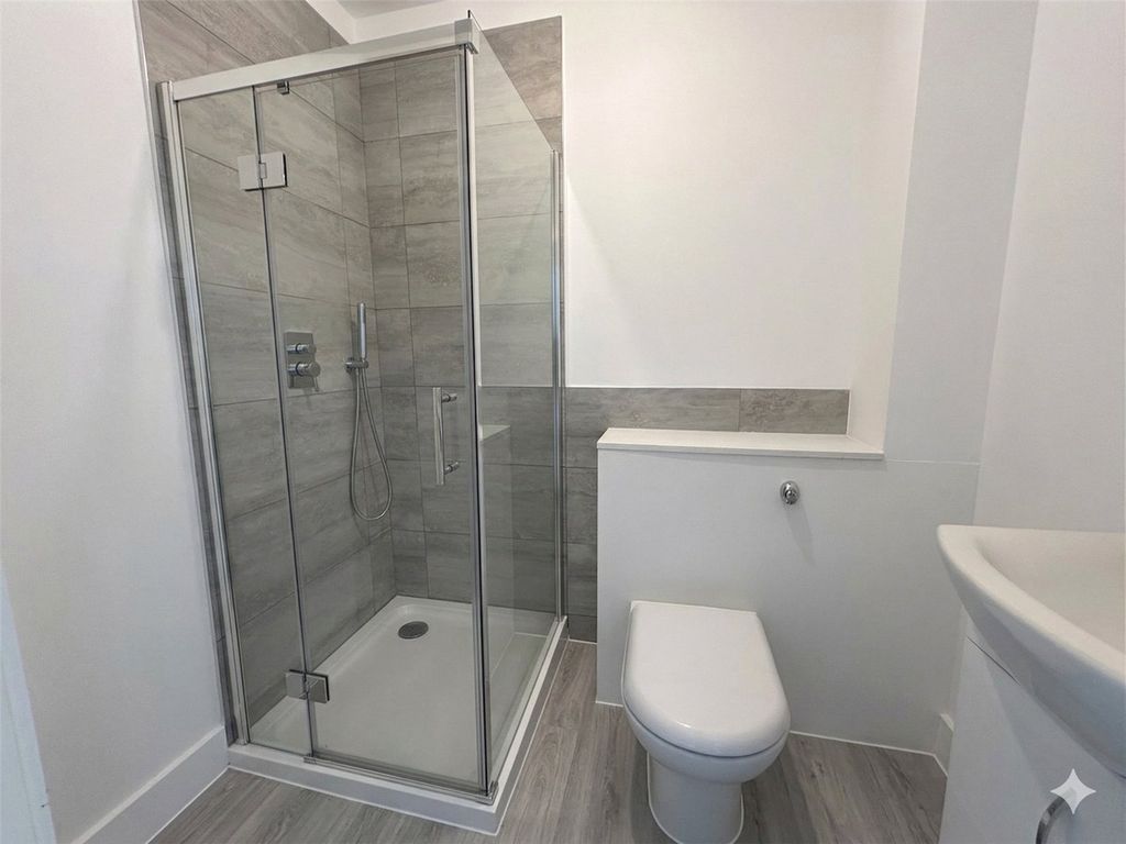 Property photo 3 of 7 Picture No. 06