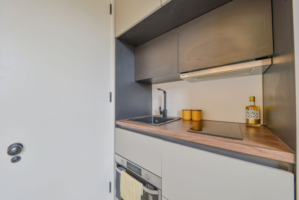 Property photo 2 of 13 Photo 4