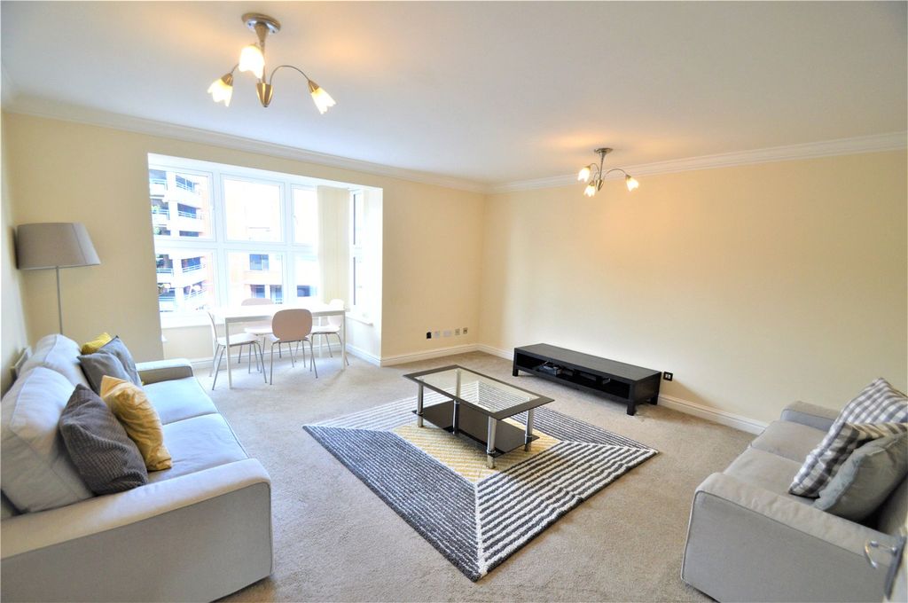 Property photo 3 of 12 Picture No. 02