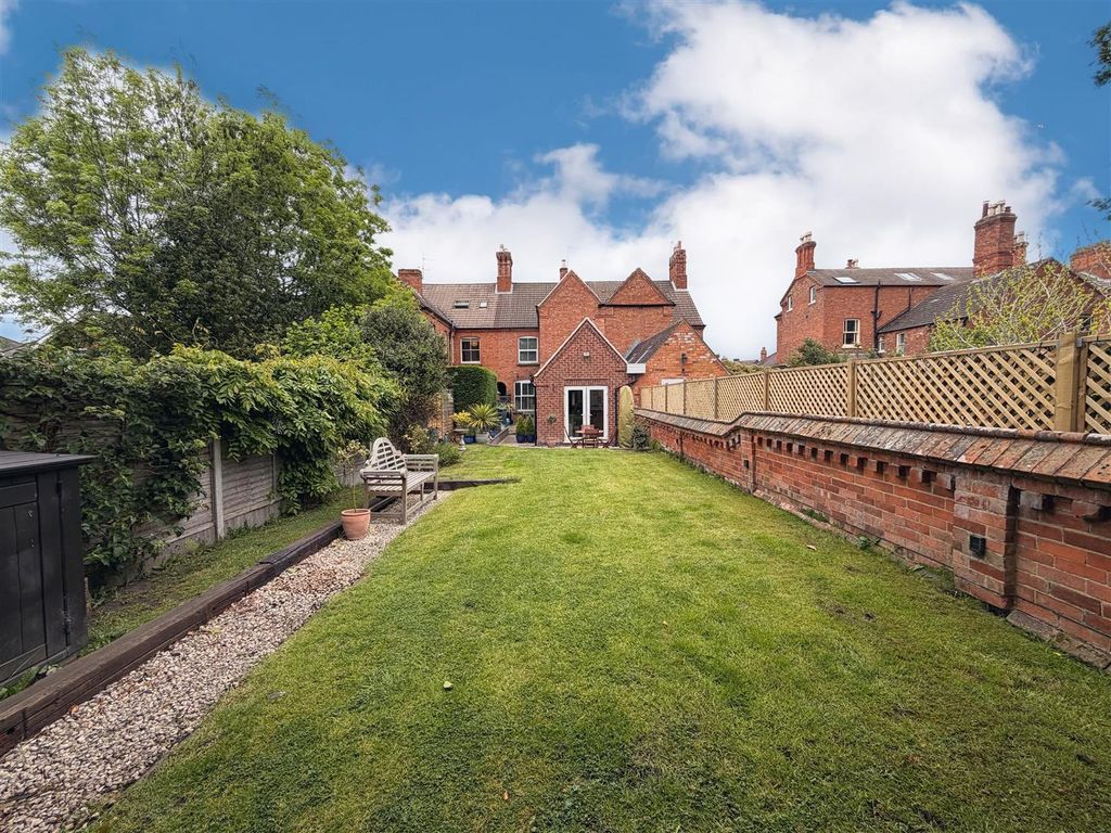 Additional image 33 of 5 bed town house for saleHerrick Road, Loughborough LE11