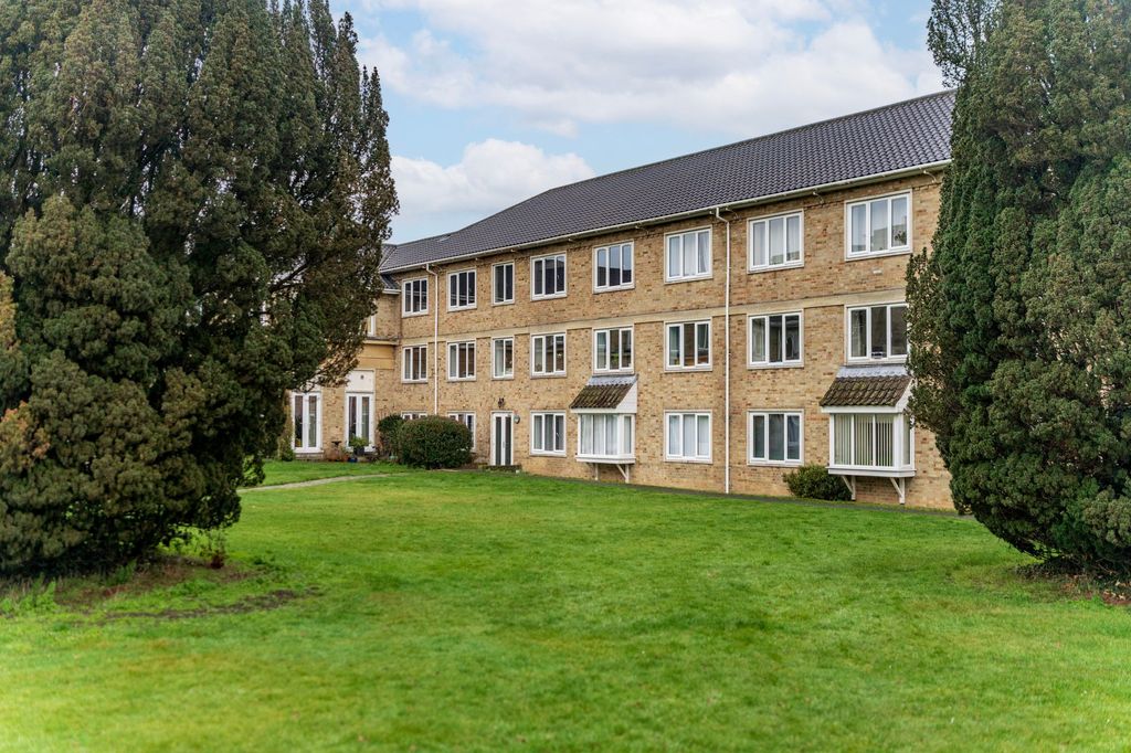 Property photo 1 of 19