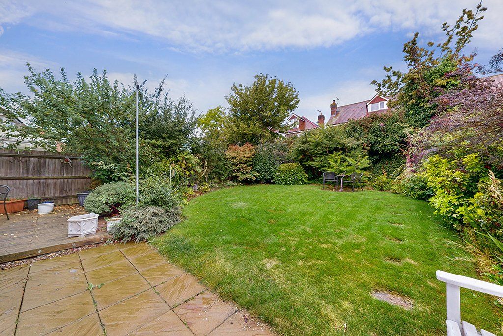 Property photo 2 of 20 Picture No. 17