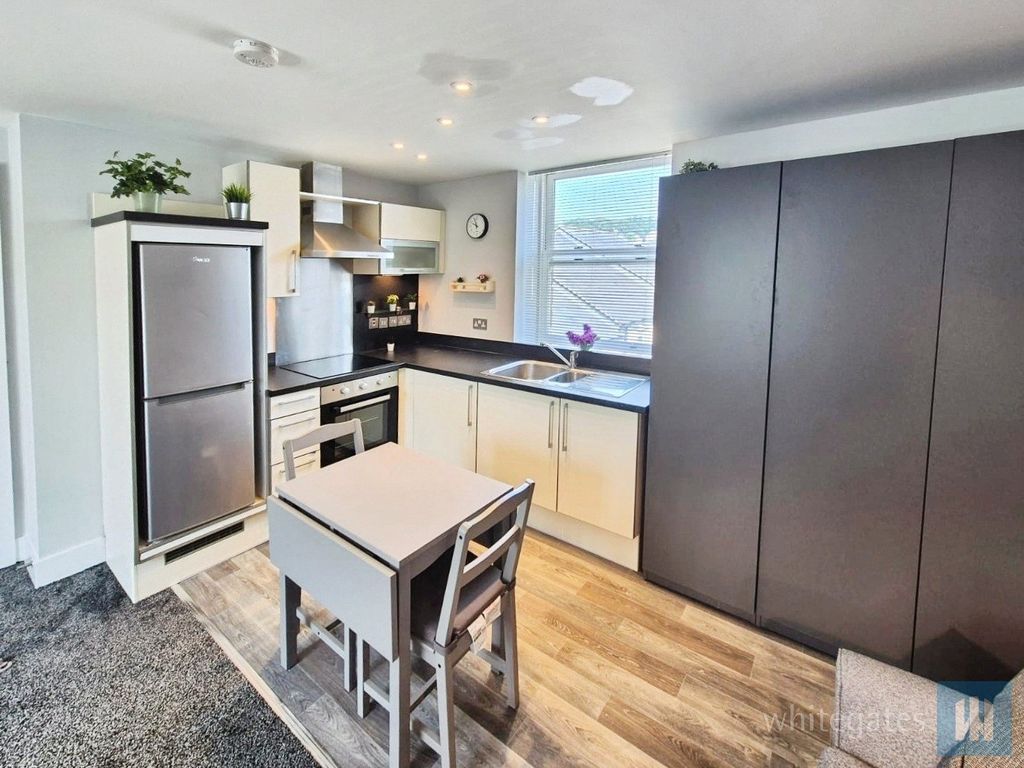 Property photo 1 of 10 Picture No. 05