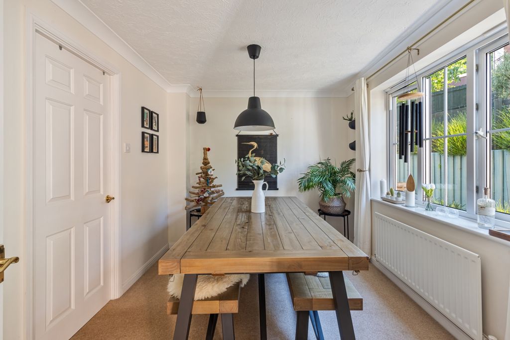 Property photo 2 of 16 A10 - 12 Grampian Close, Paignton - 250522