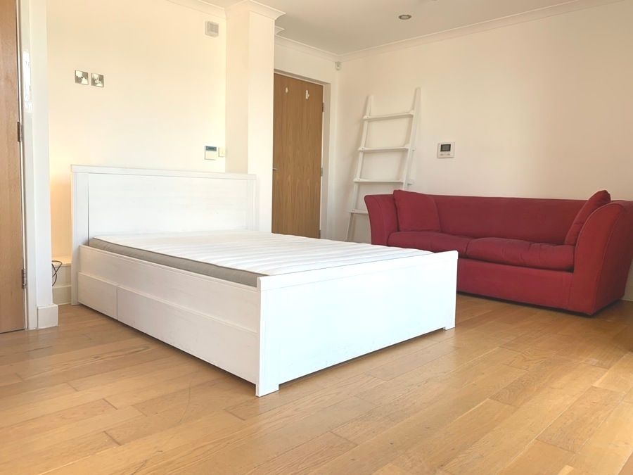 Property photo 2 of 10