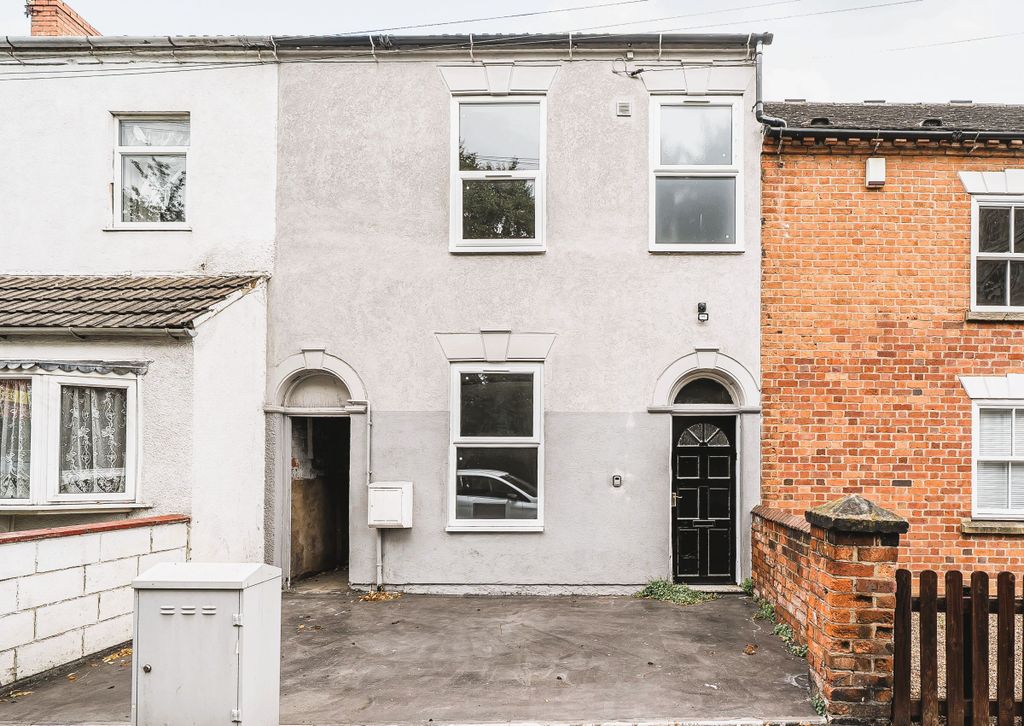 Property photo 1 of 19