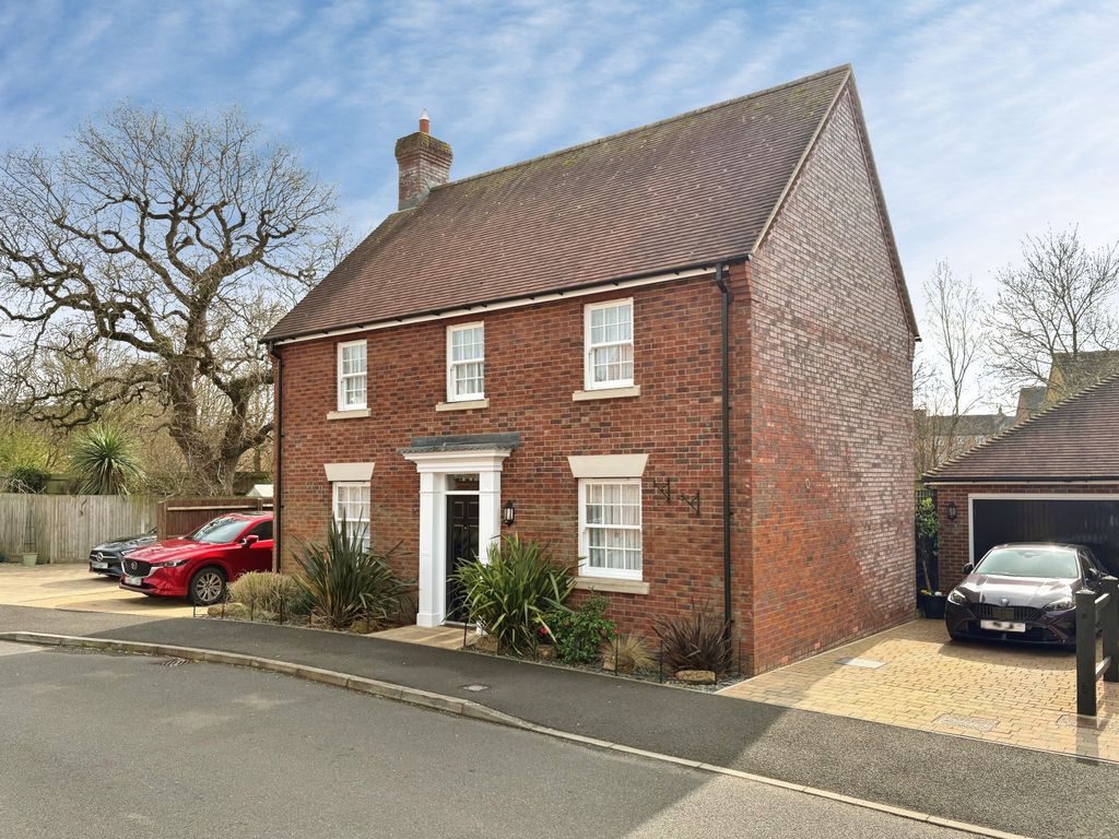 Property photo 1 of 23 549E30Df-1