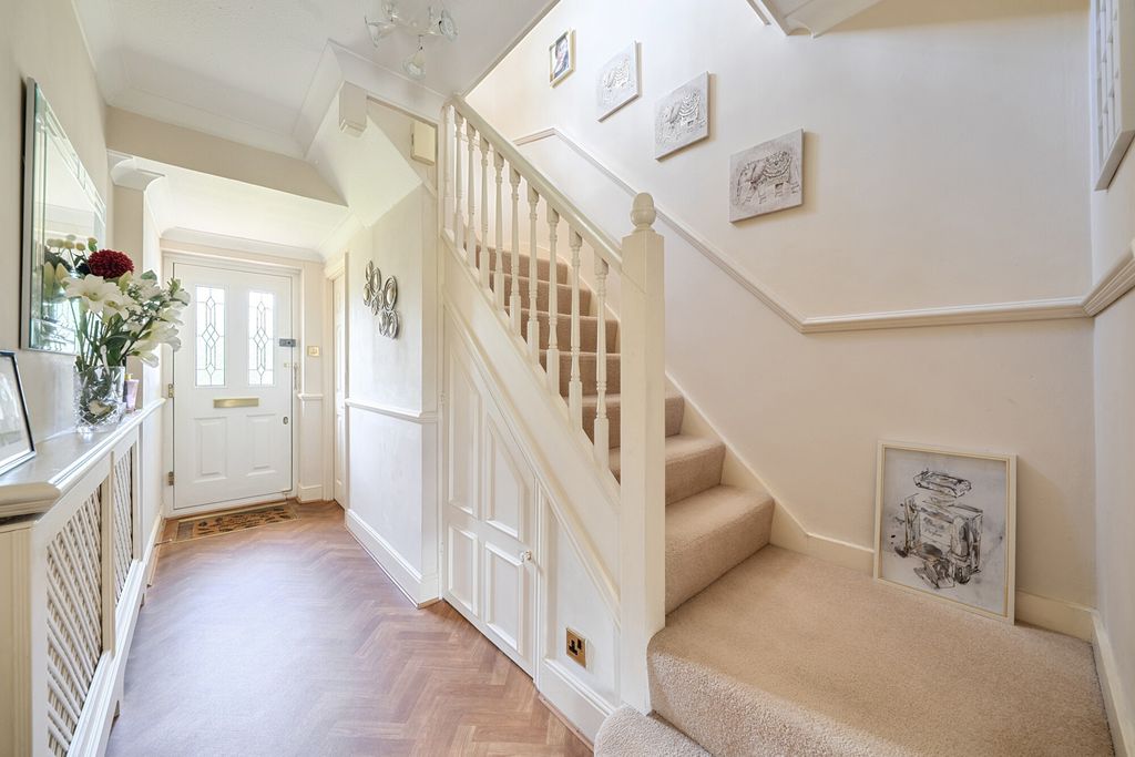 Property photo 3 of 24 1485174-15-6A451B...
